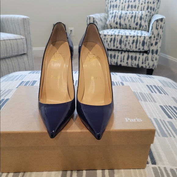 Christian Louboutin 554 Pantent leather 100m pump. - Picture 3 of 7